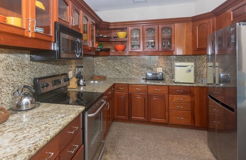 Lawson Rock Condo | Oceanfront condo with private rooftop pool in gated community