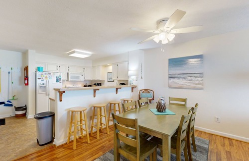 Rodanthe Condo | Oceanfront condo with outdoor pool, W/D BBQ, and balcony