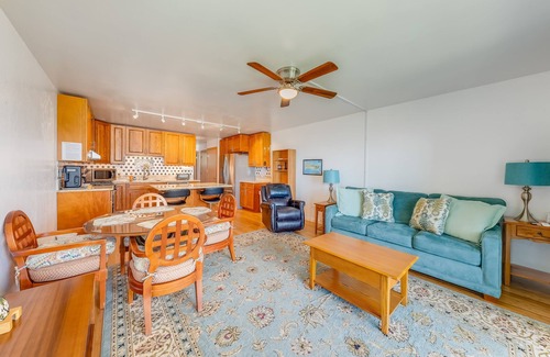 Ualapue Condo | Oceanfront getaway with an outdoor pool, tennis courts, & beach view