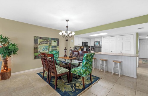 Bethune Beach Condo | 🌊Oceanfront Groudfloor Condo-Chadham by the Sea 118🌊
