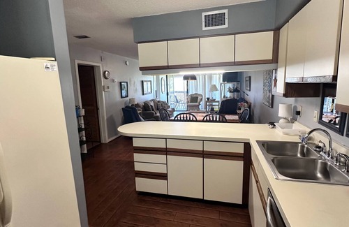 Butler Beach Apartment | Oceanfront Hibiscus A103 Bliss Free Tix