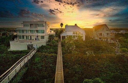 Butler Beach House | Oceanfront Master Suite