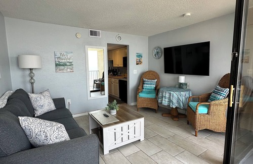 Myrtle Beach Condo | OCEANFRONT! NEW LISTING!- Spacious DIRECT Oceanfront Condo