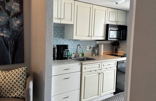Myrtle Beach Condo | OCEANFRONT! NEW LISTING!- Spacious DIRECT Oceanfront Condo