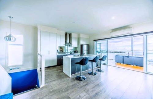 Wirrina Cove House | Oceanfront Retreat Wirrina Cove Fleurieu Coast