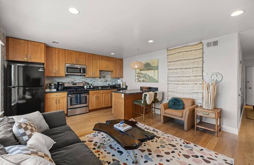 Parkside Apartment | Oceanfront & top-floor, 2-bedroom apartment in San Francisco
