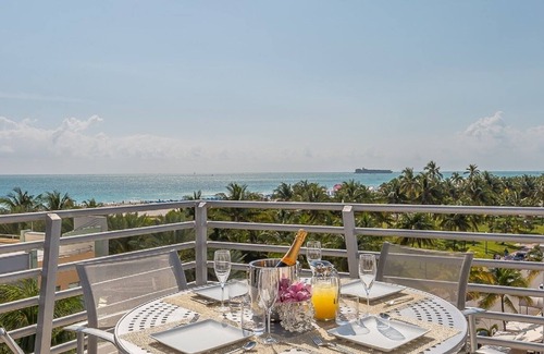 City Center Apartment | OceanFront Ultra Luxury Penthouse 09 Private Rooftop Hot Tub/Steps to Lincoln Rd