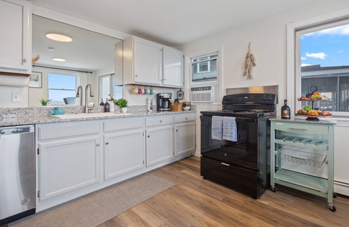 Scituate House | Oceanfront w/Amazing Views! Hottub! Location!