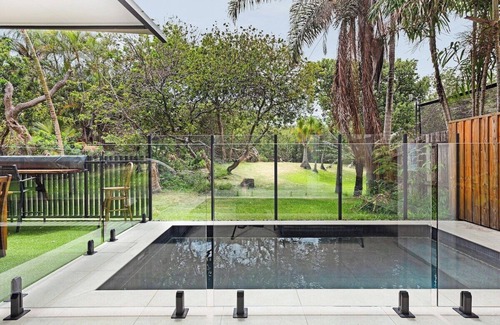Warana House | Oceanic-Pet Friendly townhouse 8min to Mooloolaba