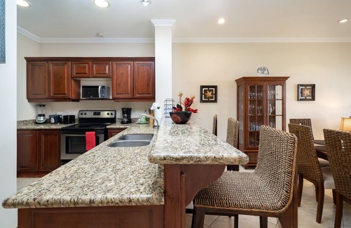Santa Cruz Condo | Oceanica 825, ocean view condo, steps to the beach