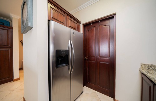 Santa Cruz Condo | Oceanica 825, ocean view condo, steps to the beach