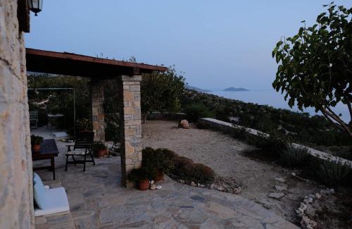 Koumeika Apartment | Oceanis cottage house