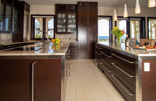 Savannah Villa | Oceans Edge SeaSide Estate is a stunning private villa right on the clifftop!