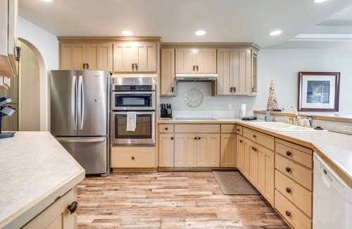 Oceanside House | Oceanside Beach Home w/180-Degree Views!