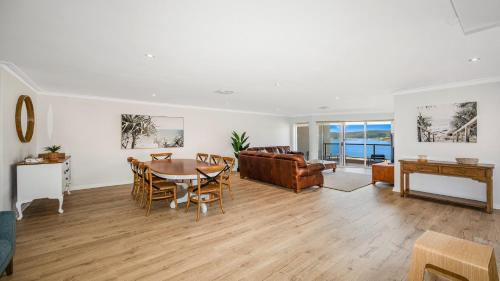 Ettalong Beach House | Oceanside - Ettalong Beach
