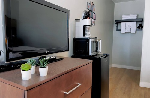 Davis Bay Hotel | Oceanside Villas