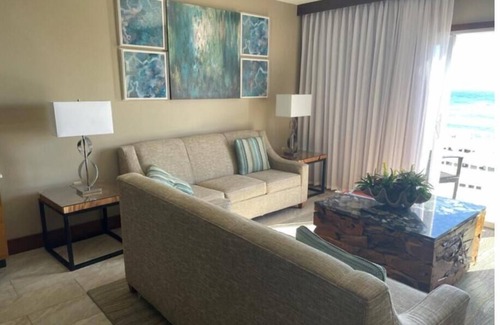 Oyster Pond Resort | Oceanview Condo , 5 minute walk to Dawn Beach & use of Marriot's amenities!