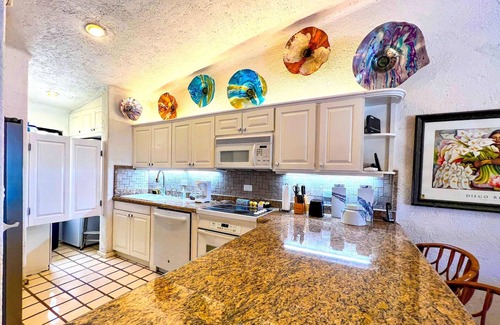 Centro Condo | Oceanview Condo at Terrasol Beach Resort, 2 Pools