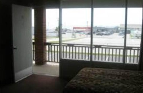 Emerald Isle Hotel | Oceanview Inn - Emerald Isle