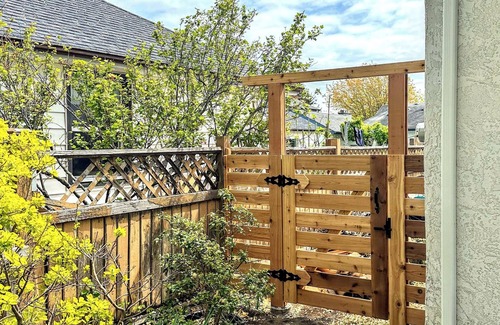 James Bay House | Oceanview Retreat in James Bay – Steps from the Beach!