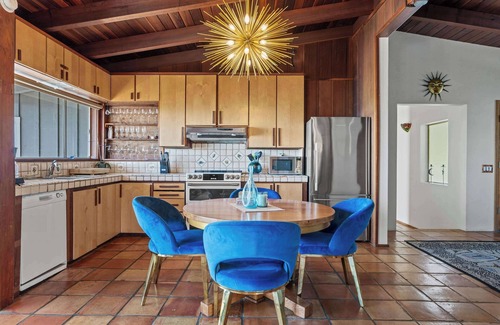 Gualala House | Oceanview Retreat w/Hot Tub, Patio, & EV Charger!