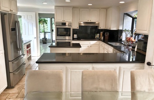 Mission Viejo Villa | OCLuxeBnB: Resort-Style Extended Stay Home by the Lake