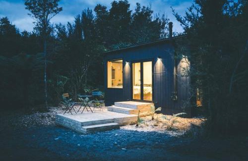 Inchbonnie House | Off-grid Wilderness Cabin