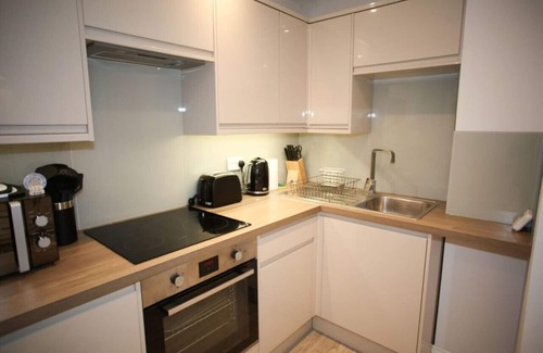 Mill Road Apartment | Off Mill Rd - Modern Studio & Prime City Location