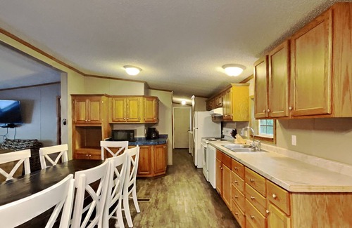 Put-in-Bay House | Off the beaten path. Comfy & Clean 3 BR Home - Island Club - Sleeps 12 - IC56