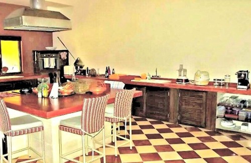 Padonan Villa | OFFER! Luxury 5 BR Villa with 18m Pool!