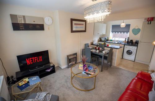 Sunderland House | OG Stays II- 3bedroom House Near Nissan & Stadium, Free Parking