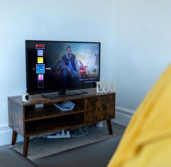 Sunderland House | OG Stays IV- Free Wifi & Parking, Contractor & family friendly