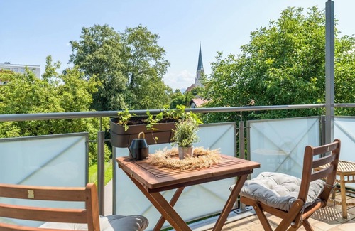 Freilassing Apartment | OG2 M Beautiful 70m² 2-room city apartment