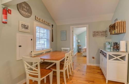 Ogunquit Cottage | Ogunquit Footbridge Beach, sleeps 6, outdoor shower & fireplace, smoke free home