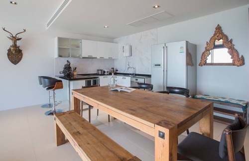 Ban Lo Long Apartment | OH-SO-SEXY RARE 3.5BR PENTHOUSE TRIPLEX