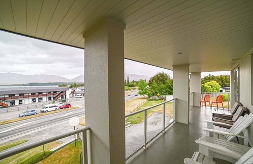 Lake Tekapo House | Ohana Tekapo Vista - 3BR, Hot Tub & Stunning Views