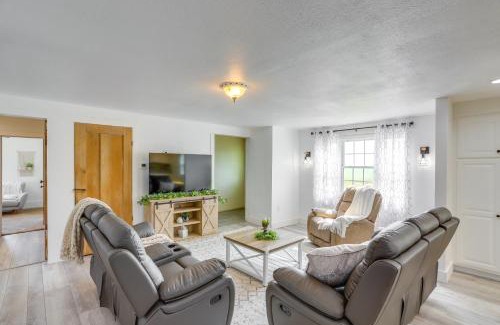 New Haven Huron County House | Ohio Farmhouse Retreat with Fire Pit and Patio