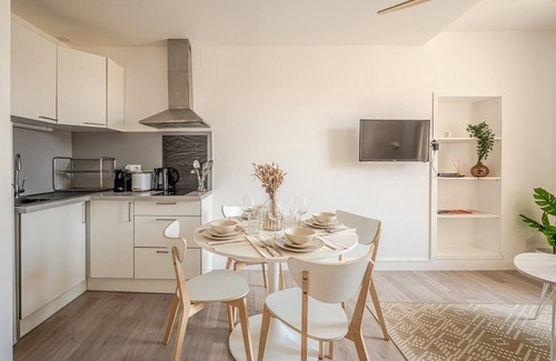 Centre Historique Apartment | OIQIA Olympe