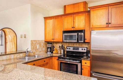 Big White Ski Resort Condo | Okanagan - Stonegate Resort A104