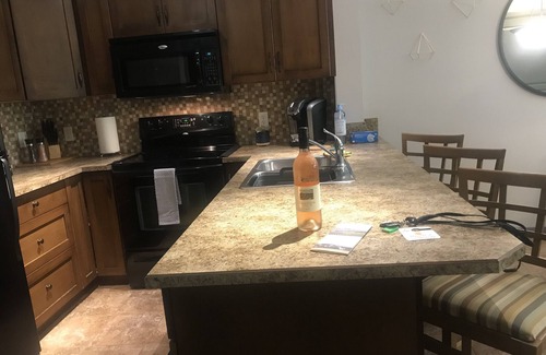South Pandosy Condo | Okanagan Vacation Station