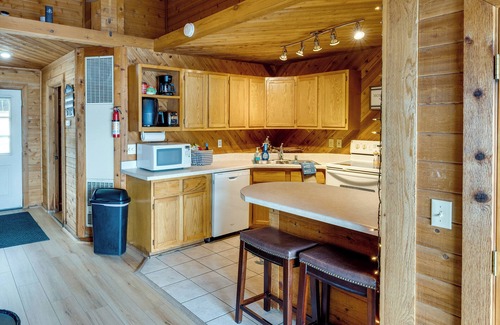 Maplewood Cabin | Okauchee Lake Vacation Rental w/Boat Dock!