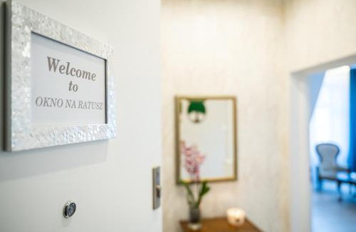 Mragowo Apartment | OKNO NA RATUSZ - Apartament De Luxe w centrum Mrągowa