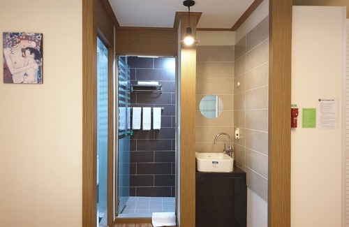 Okpo-dong Hotel | Okpo Business Hotel