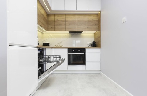 Praga Apartment | Okrzei 12 | Stylish Prestige Apartment | Parking