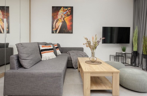 Praga Apartment | Okrzei 8 | Apartment with 1 bedroom and 2 balconies