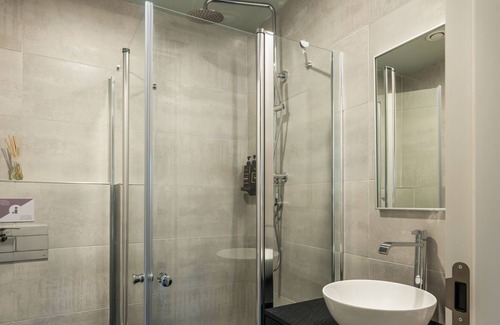 Panorama Street Bed & Breakfast | Olala Carmel Suite Double Room with Balcony