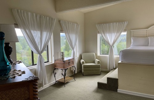 Port Hadlock Hotel | Old Alcohol Plant Hotel