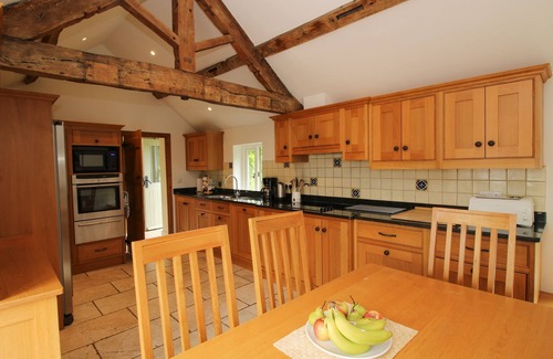 Stoney Stretton Cottage | OLD COACH HOUSE, pet friendly, with open fire in Shrawardine