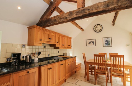 Stoney Stretton Cottage | OLD COACH HOUSE, pet friendly, with open fire in Shrawardine