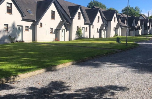 Terryglass House | Old Court Holiday Home No 3 (3 Bed - Sleeps 6)